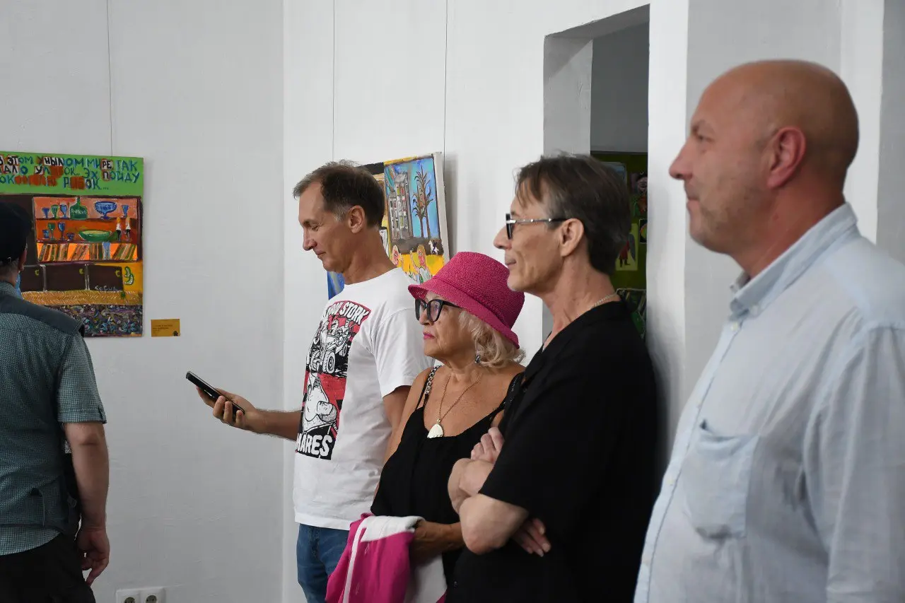 Неимоверное превосходство жёлтого цвета