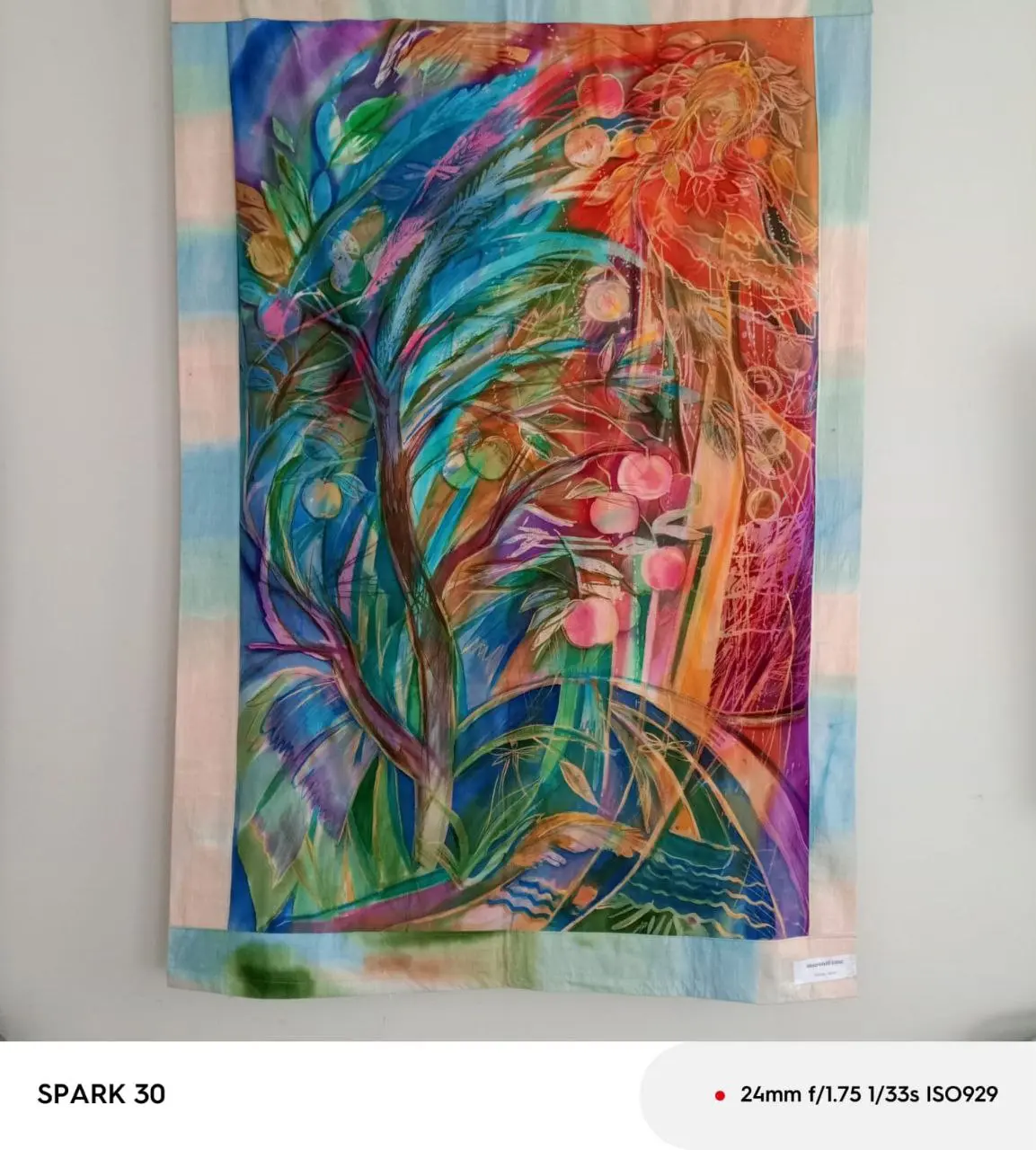 Акварель, батик и горячая эмаль: Вероника Голубкина и Ольга Овсянникова