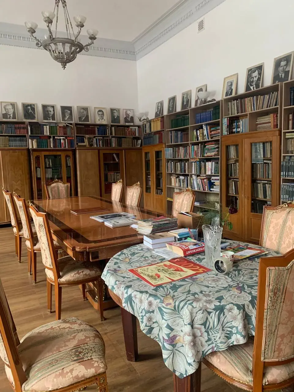 Прогулка и экскурсия в посёлок Академии наук - Мозжинка