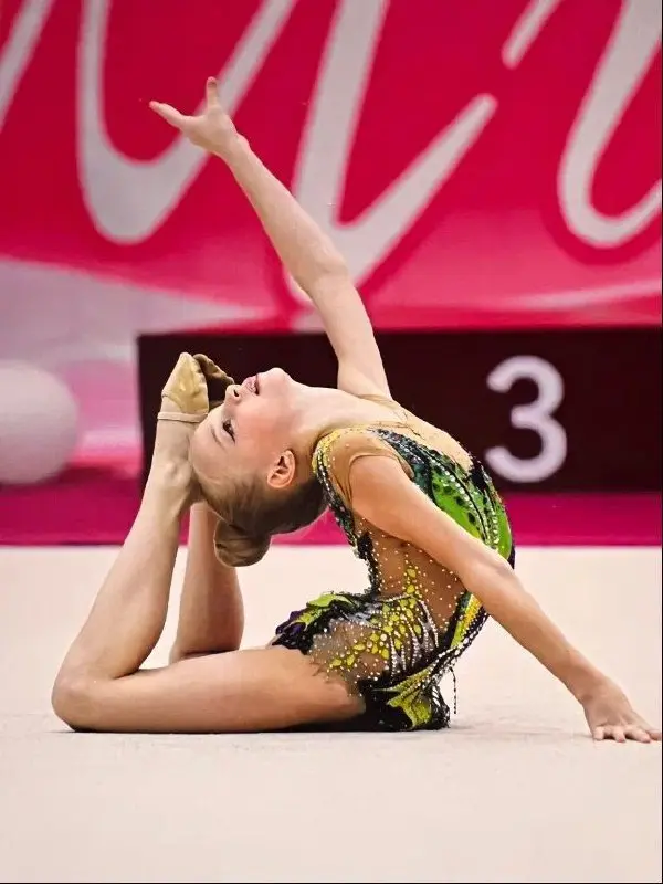 Открытый урок в студии художественной гимнастики MOС РУСцвет