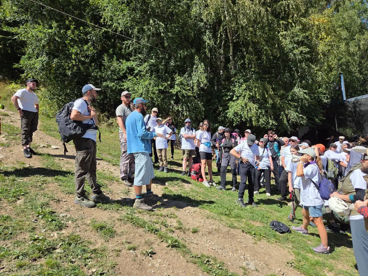 Ежегодный фестиваль экологического туризма «Чистая гора» и субботник в Чегете