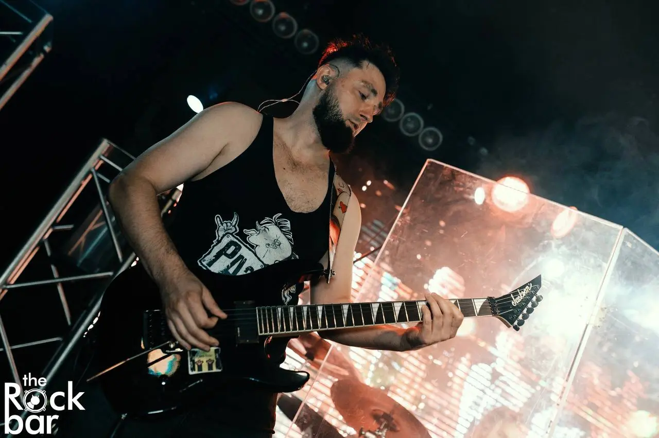 The Rock Bar на Горького: На сцене: «Раз Два» — Золотая подборка хитов и два часа рок-музыки