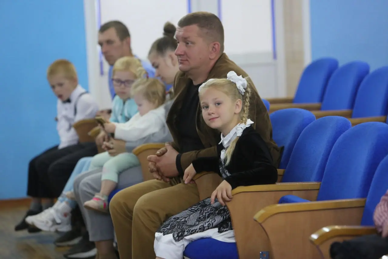 Собери портфель первокласснику