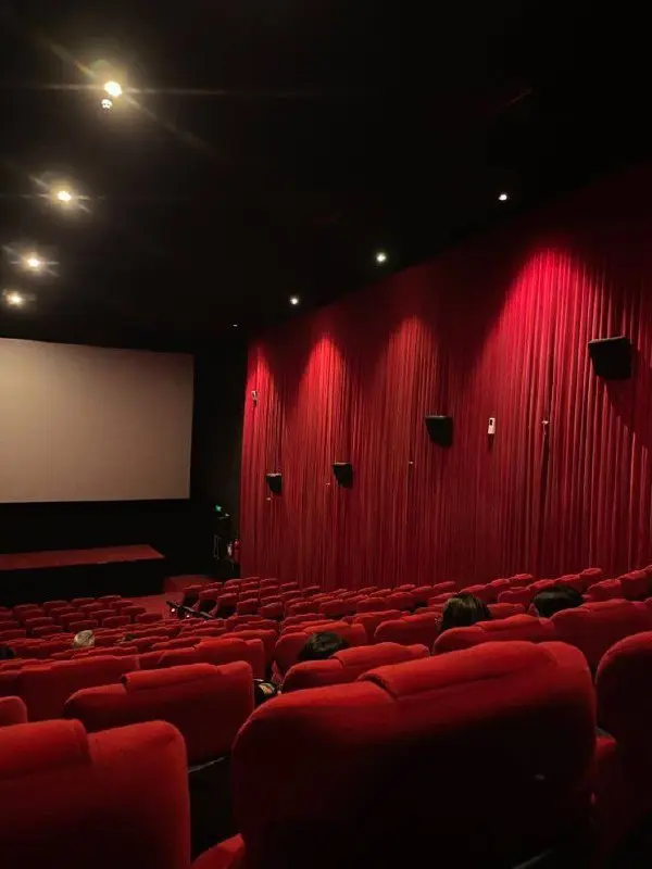 "Заневском" free screenings of legendary films