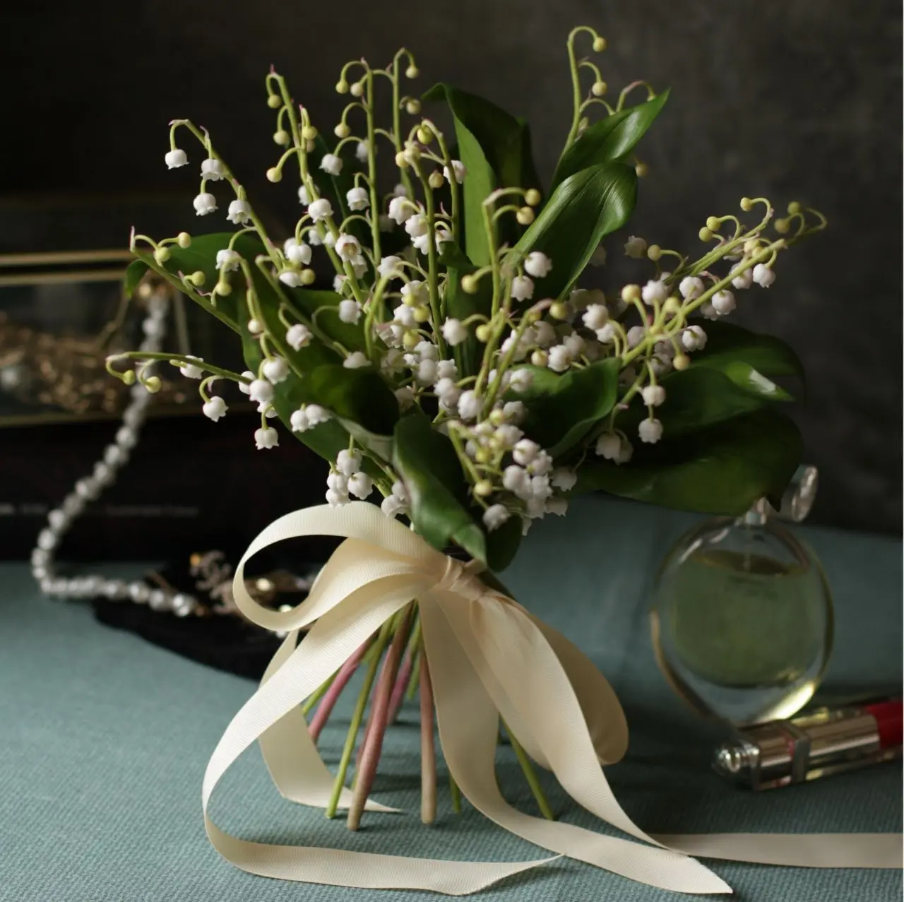 Мастер-классы "На свободную тему" с Лизой Бржозовской @fiore_spell в сентябре