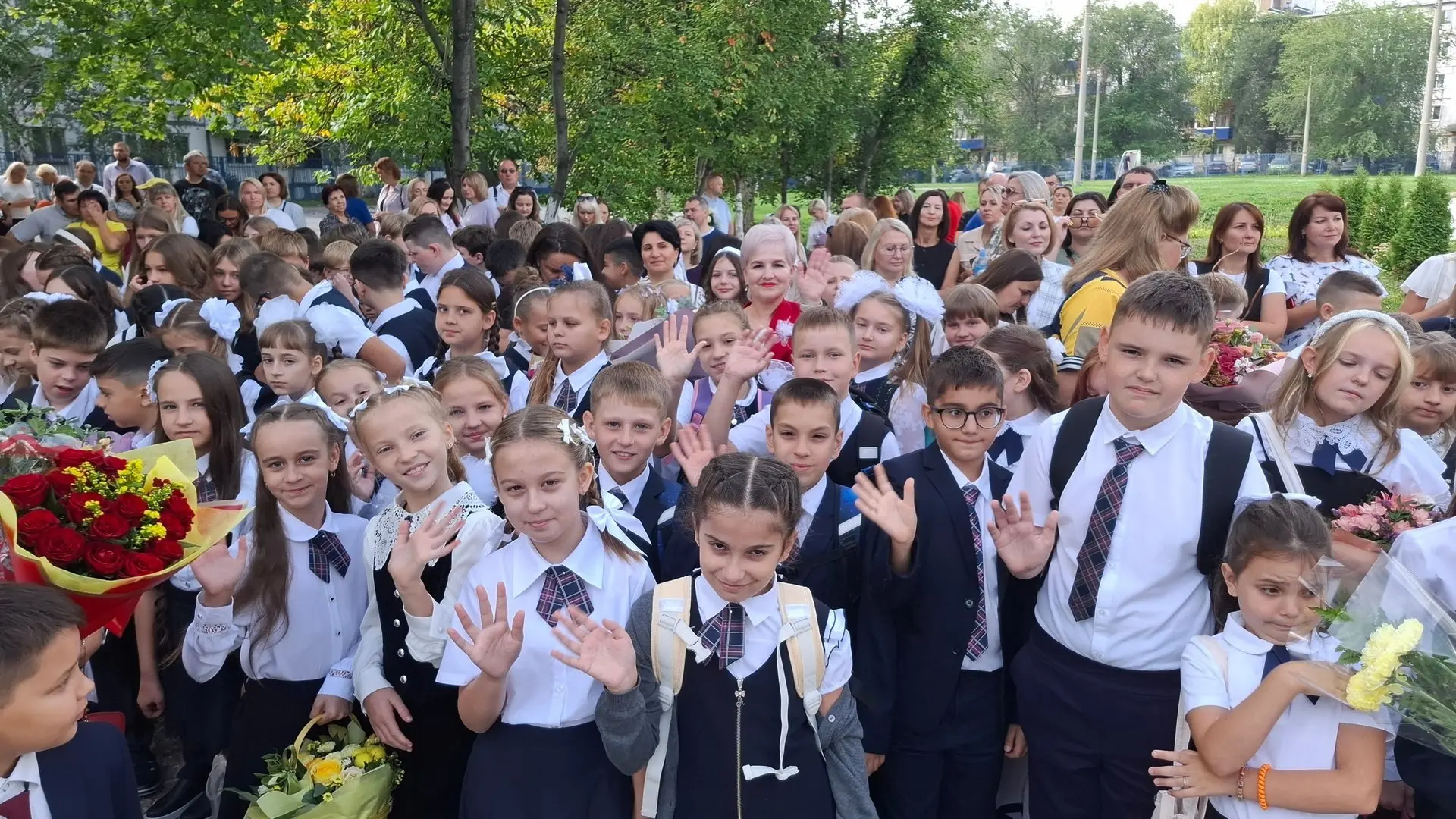 Торжественная линейка в честь Дня знаний