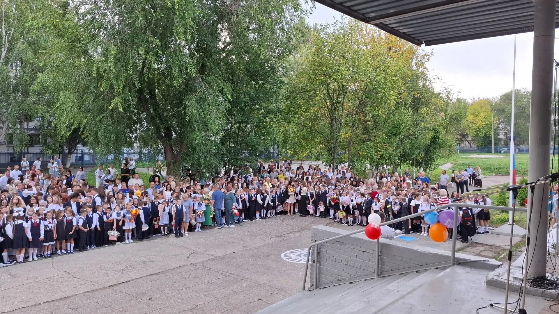 Торжественная линейка в честь Дня знаний
