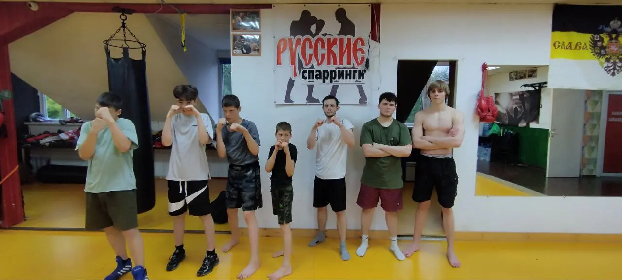 Vsem Zdravia! Zavetnyy trenirovka po boksu v RUSSKIE SPARRINGI