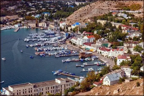 Балклава-Севастополь-Херсонес -озеро "Сердце"- мыс Фиолент