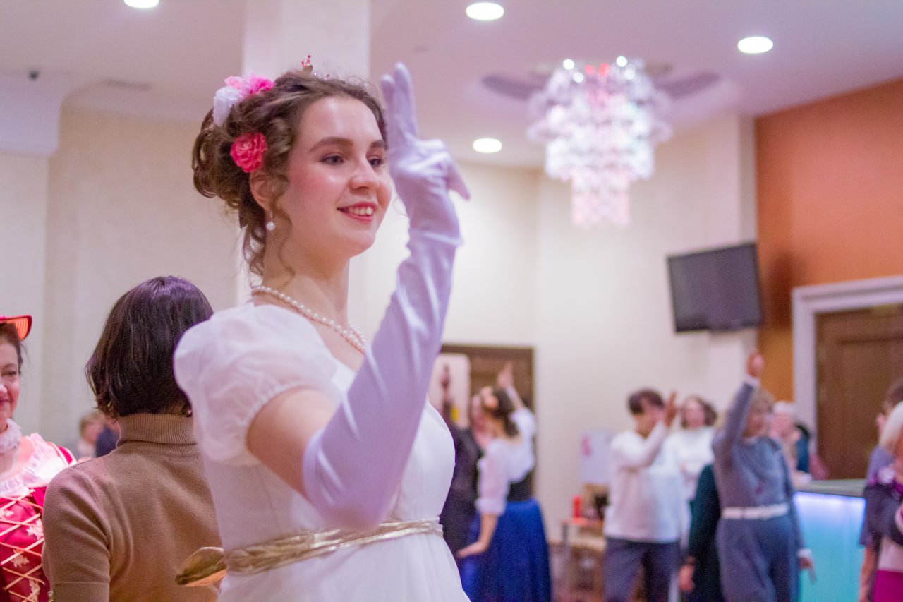 Концерт Квартета "13 струн" с Клубом исторического танца «Pas de côté»