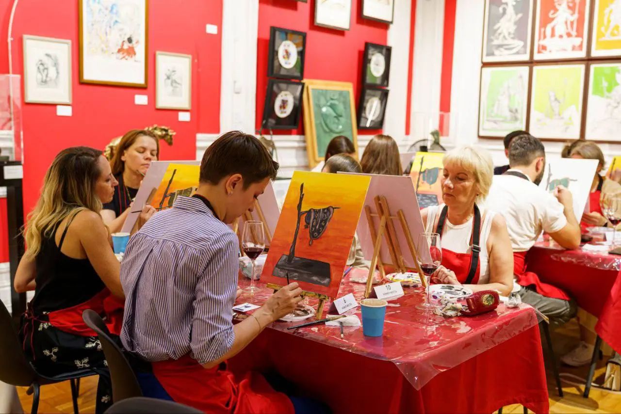 Арт-вечер у Сальвадора Дали