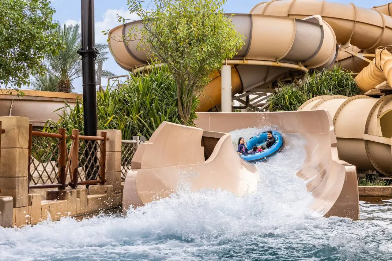 Море веселья в аквапарке Wild Wadi