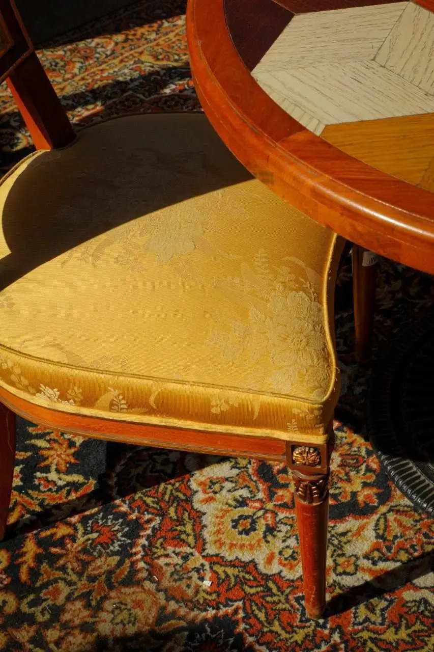 Гараж-сейл FChairs на Даниловском рынке