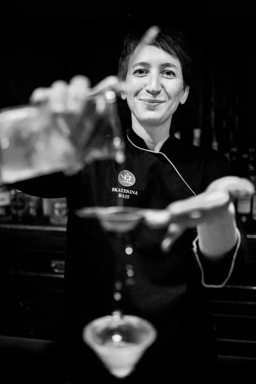 Tea & cocktails гостевой вечер в ROOTS le petit bar