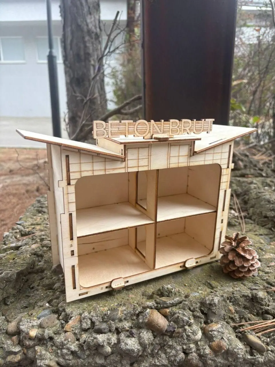 КУКОЛЬНЫЙ ДОМИК с лого отеля