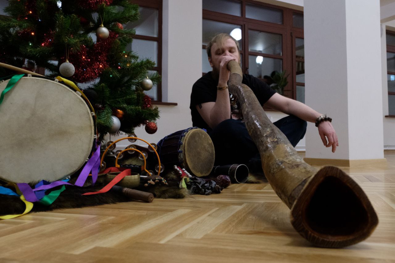 Новогодний спектакль «Ишкуда» от творческого объединения «Шорох»