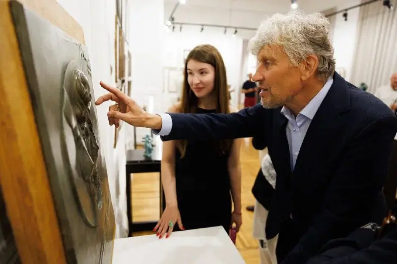 Авторская экскурсия владельца выставки «Дали и Пикассо»