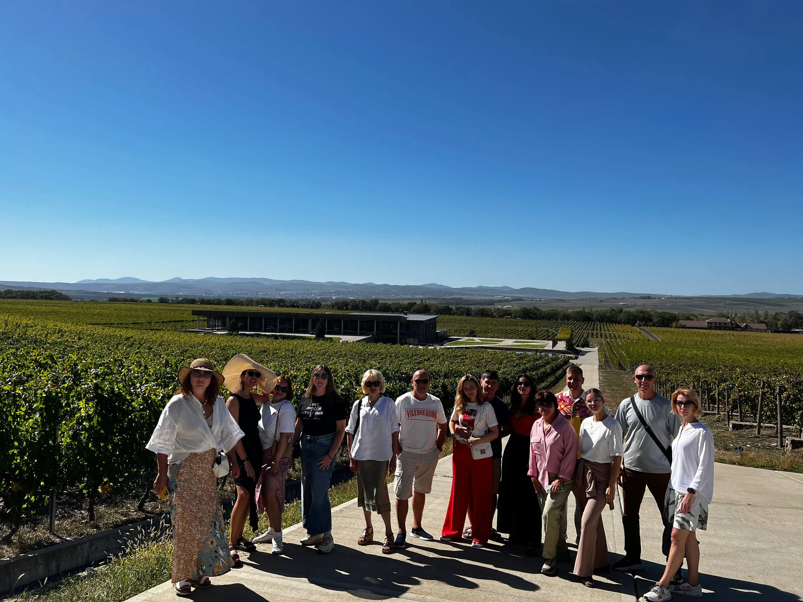 ПО ВИНОДЕЛЬНЯМ АНАПЫ И ТАМАНИ! Бархатный сентябрь с Any Wine