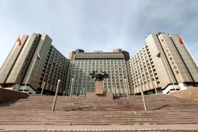 летим на осенний фестиваль фонтанов в Санкт-Петербурге