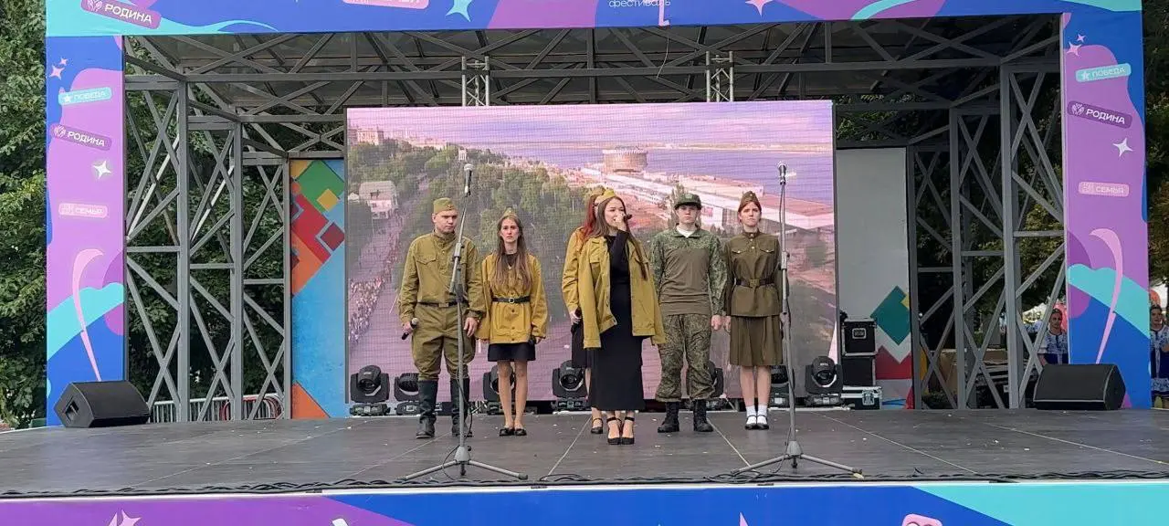 Мост памяти между поколениями: литературно-музыкальная композиция «И помните, была война»