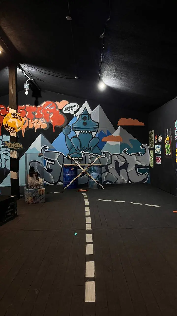 Галерея «100 квадратов» в Центральном парке — выставка и события по стрит-арту