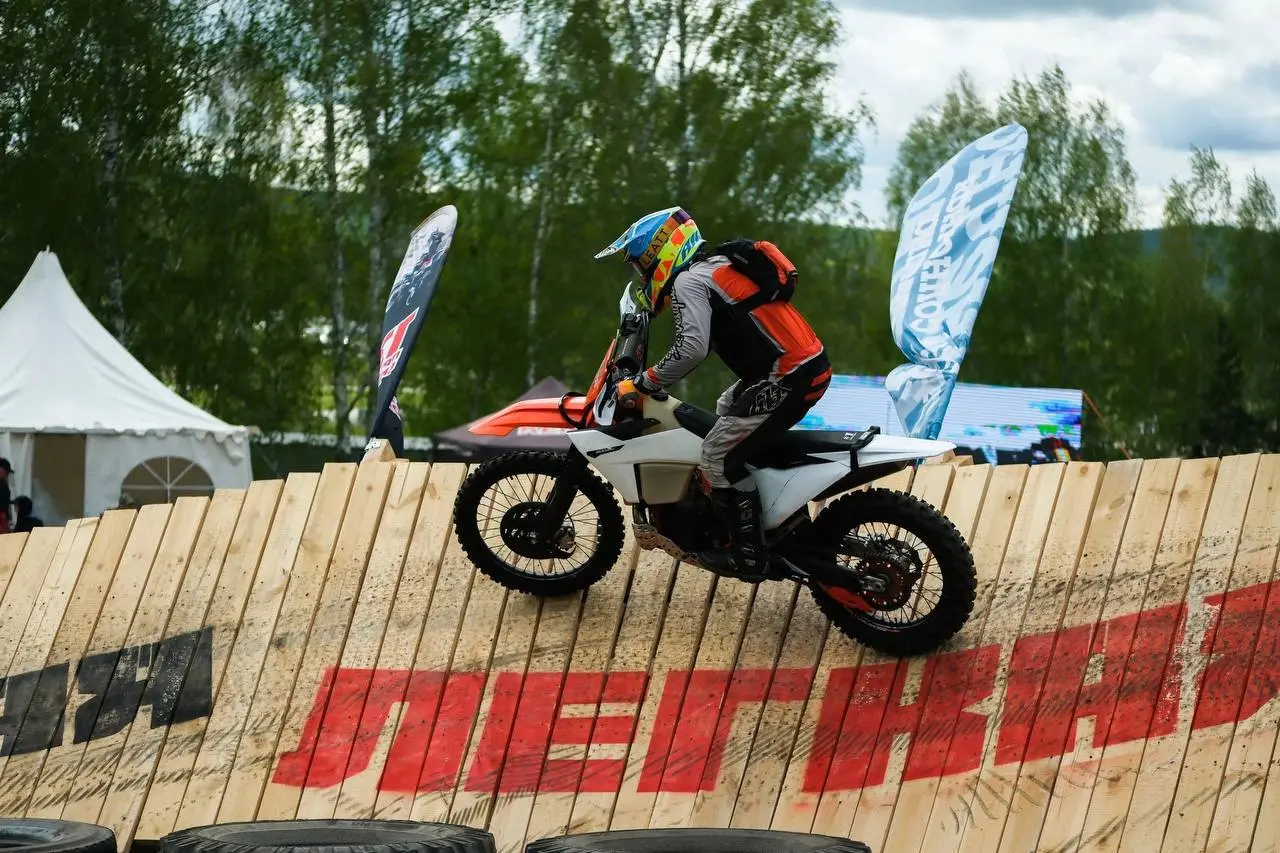 FINALS: LIGHT ENDURO RACING FESTIVAL