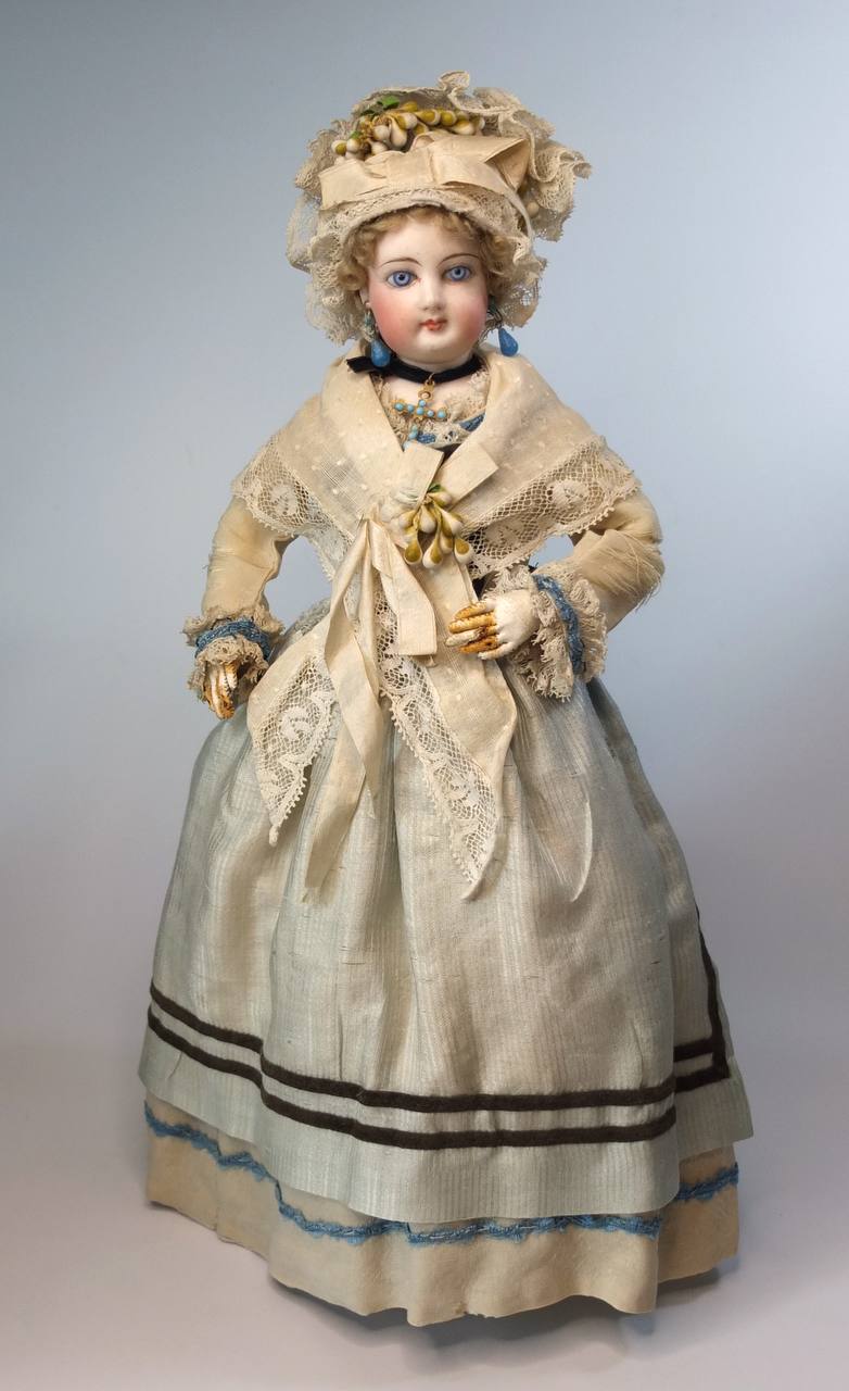 Выставка «Мир куклы. Игрушки, аксессуары и куклы XIX—XX веков»