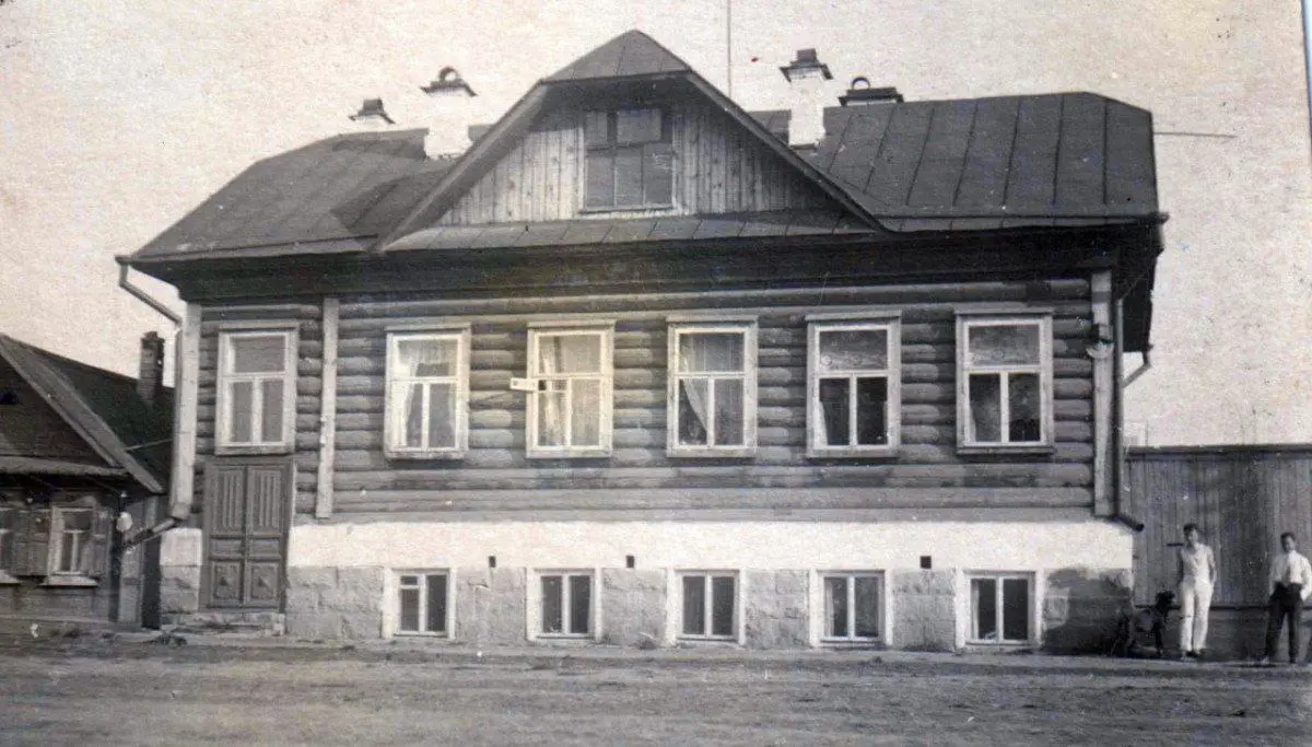 Выставка «Семейный портрет на фоне эпохи. Род Корешковых»