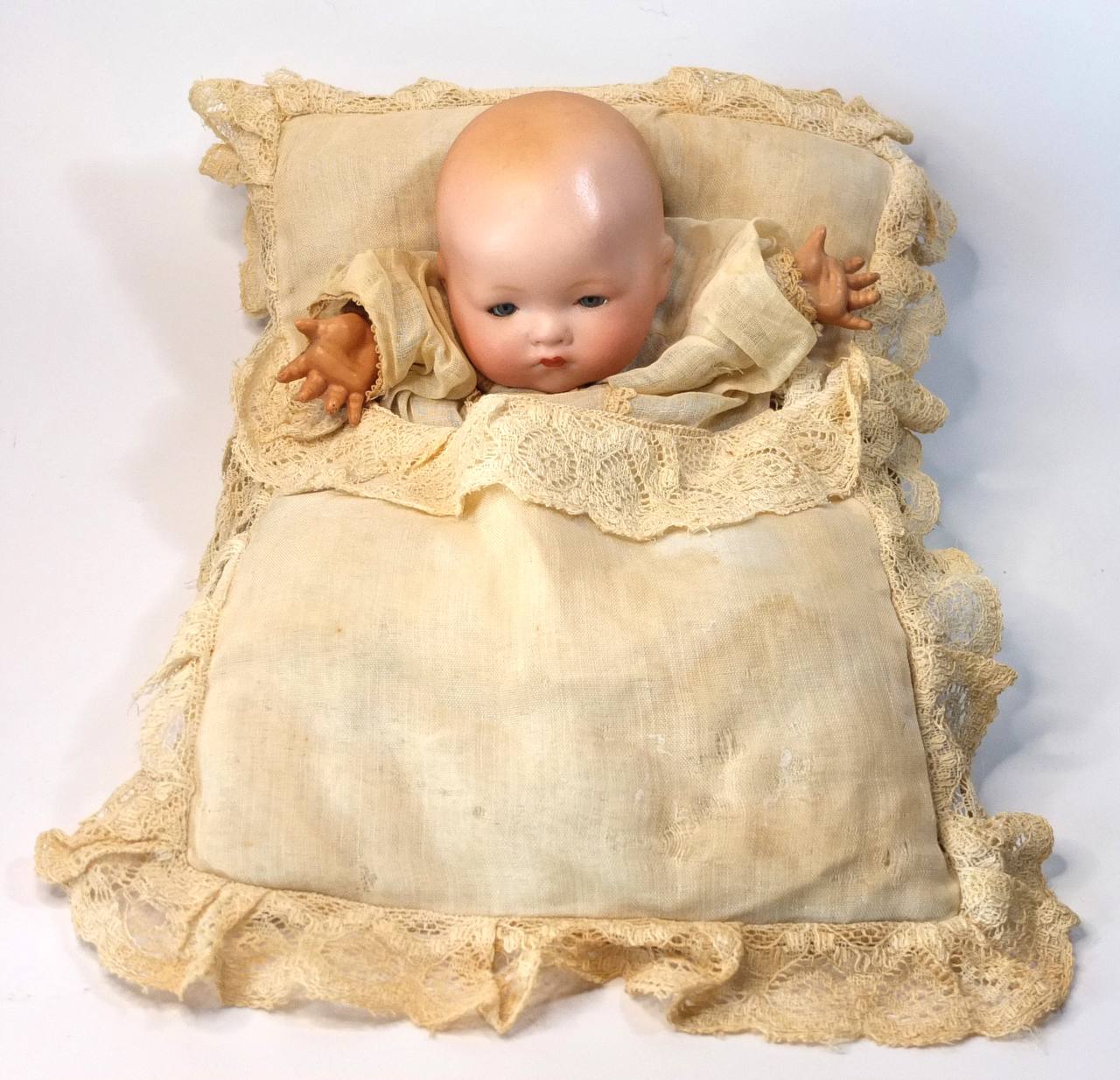 Выставка «Мир куклы. Игрушки, аксессуары и куклы XIX—XX веков»