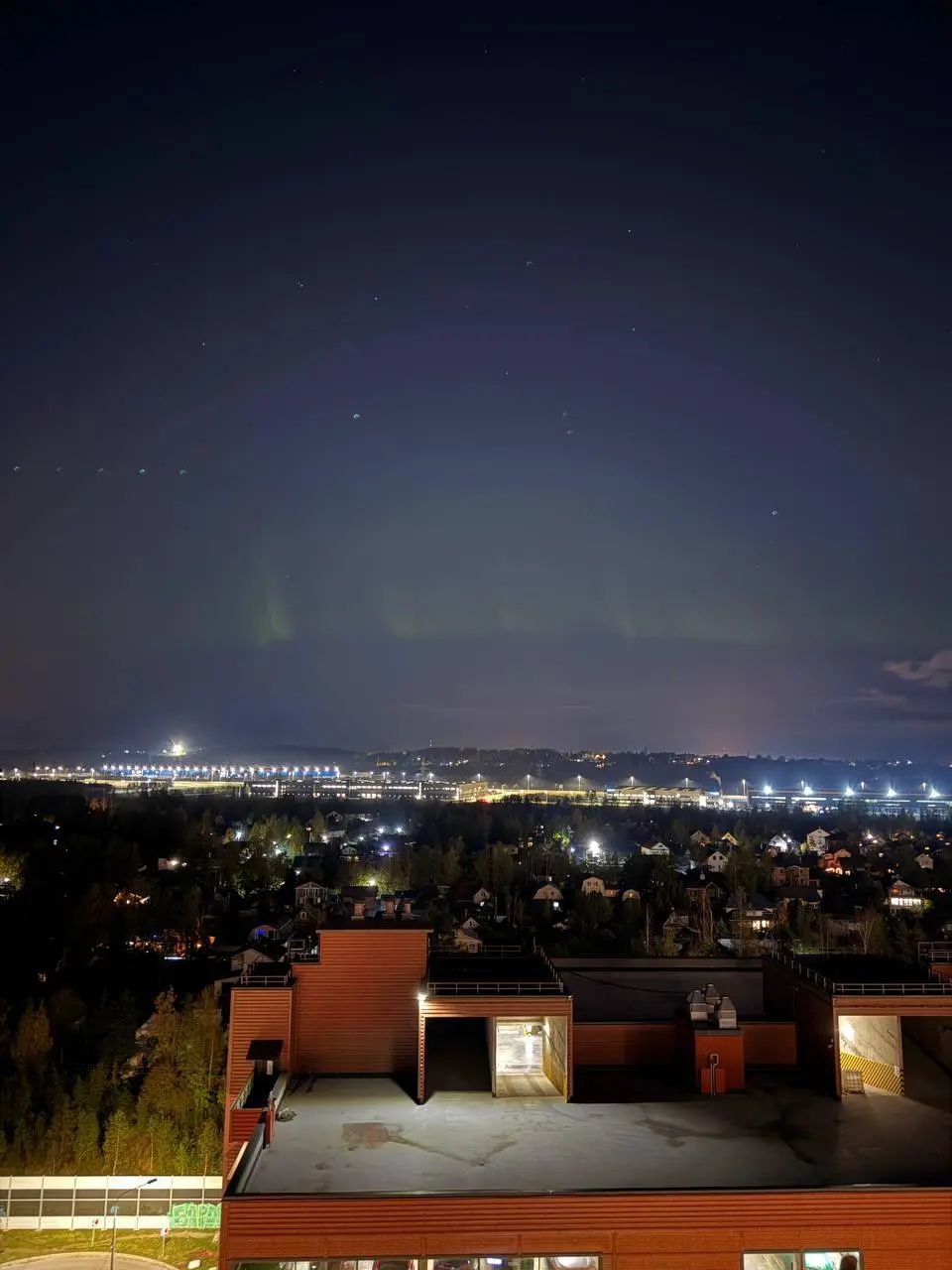 Северное сияние этой ночью