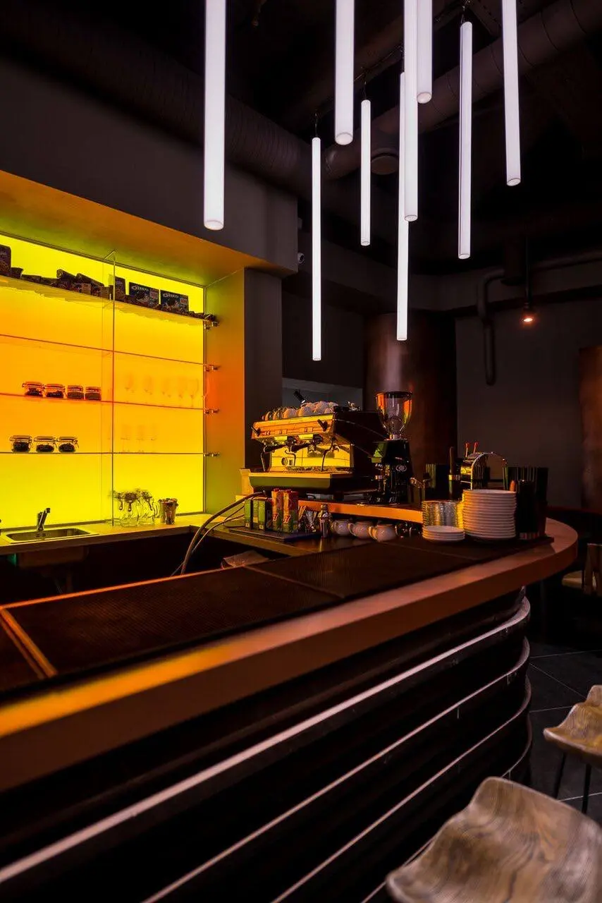 мaфия в Mos Lounge