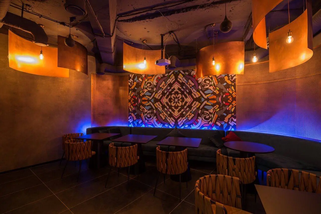 мaфия в Mos Lounge