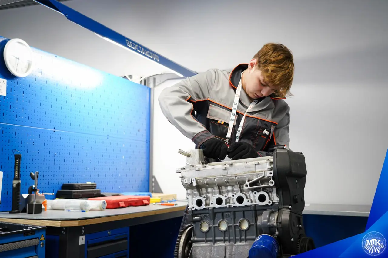 Абилимпикс‑2025: финал компетенции «Ремонт и обслуживание автомобилей» в МТК им. И.А. Лихачёва