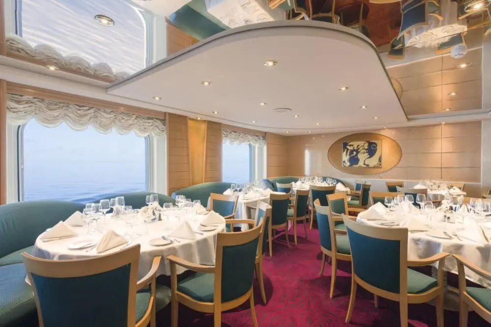 Новый год 2025 в Средиземноморе: 3 страны за 1 праздник