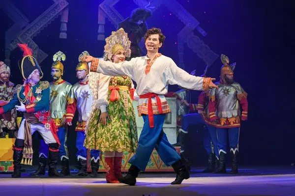 Спектакль "По щучьему велению, или У Емели Новый год"