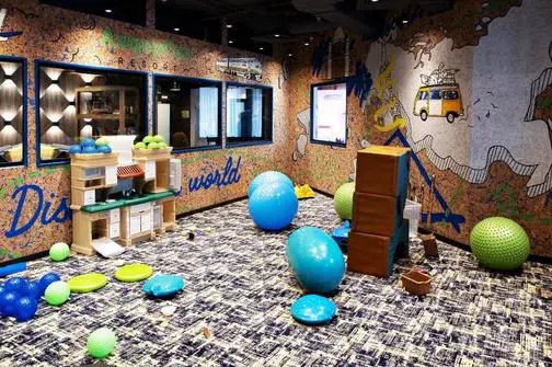 Афиша на октябрь в АндерСон Льва Толстого