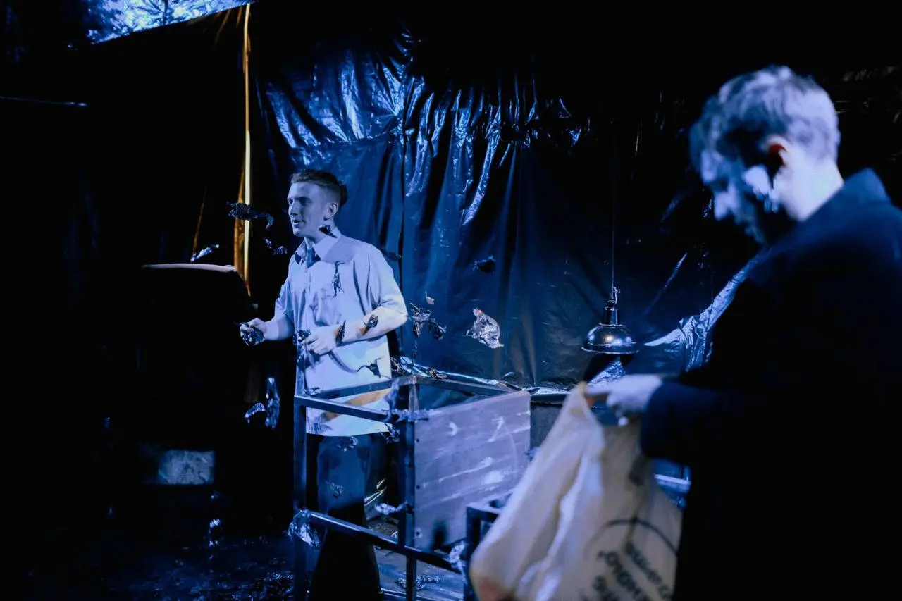 Спектакль «Геофизик. Поэт. Рыжий» (16+) от ТЕАТР 416