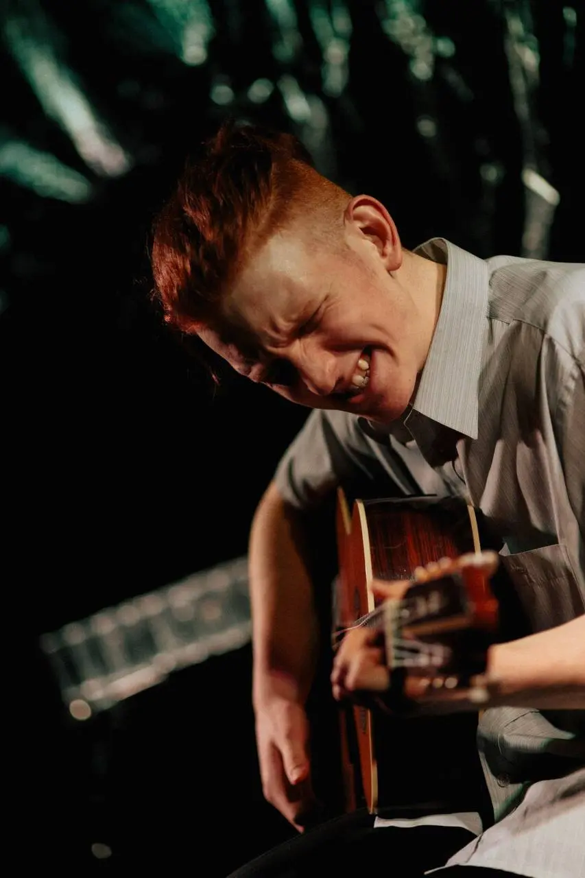 Спектакль «Геофизик. Поэт. Рыжий» (16+) от ТЕАТР 416