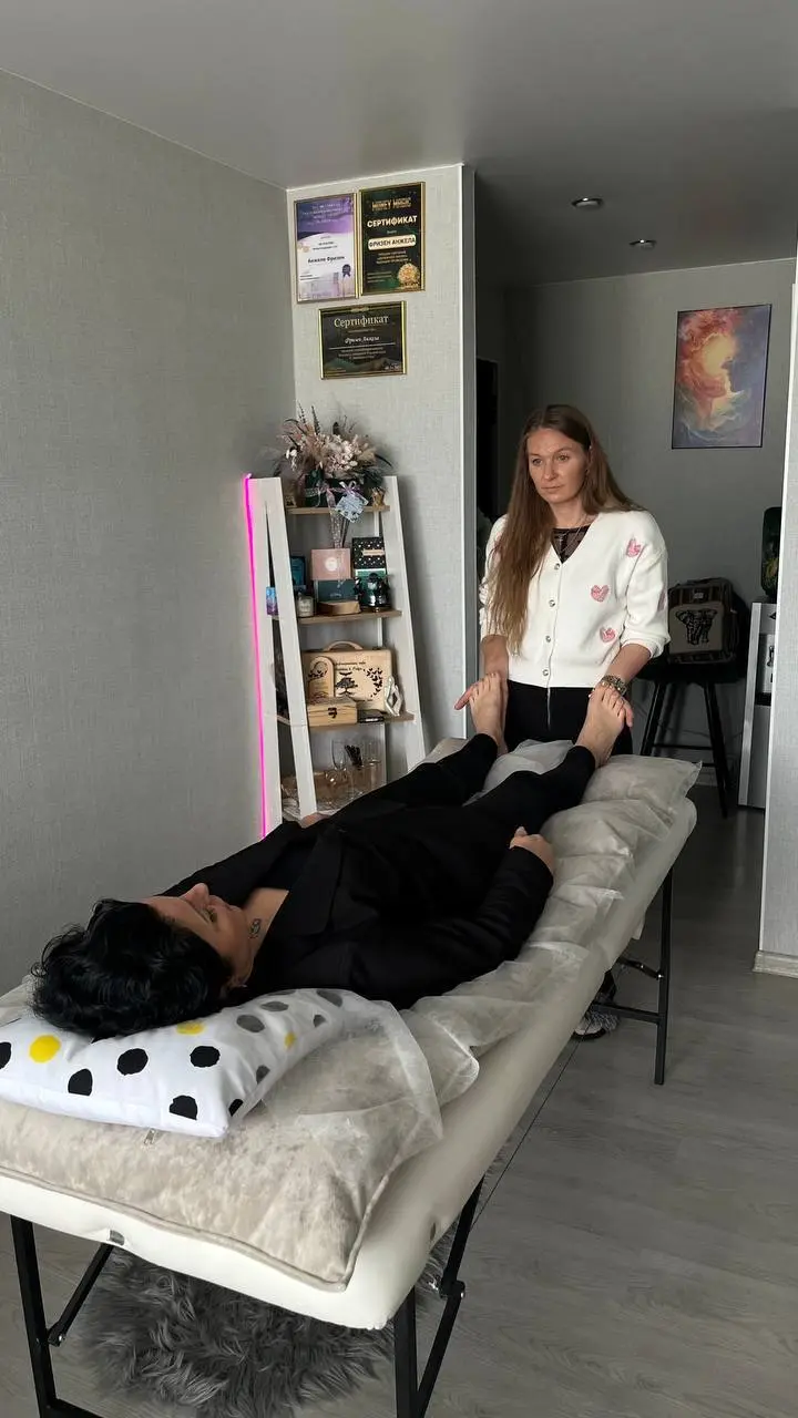 Вдохновляющий камерный завтрак в уютном кабинете