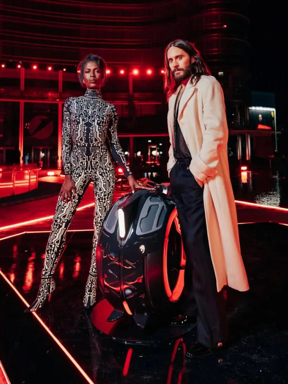 Премьера фильма «Трон: Арес» с участием Джареда Лето