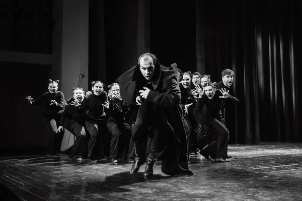 Литературно-музыкальный спектакль "Записки сумасшедшего"