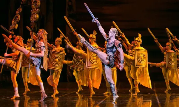 Спартак: балет А. Хачатуряна