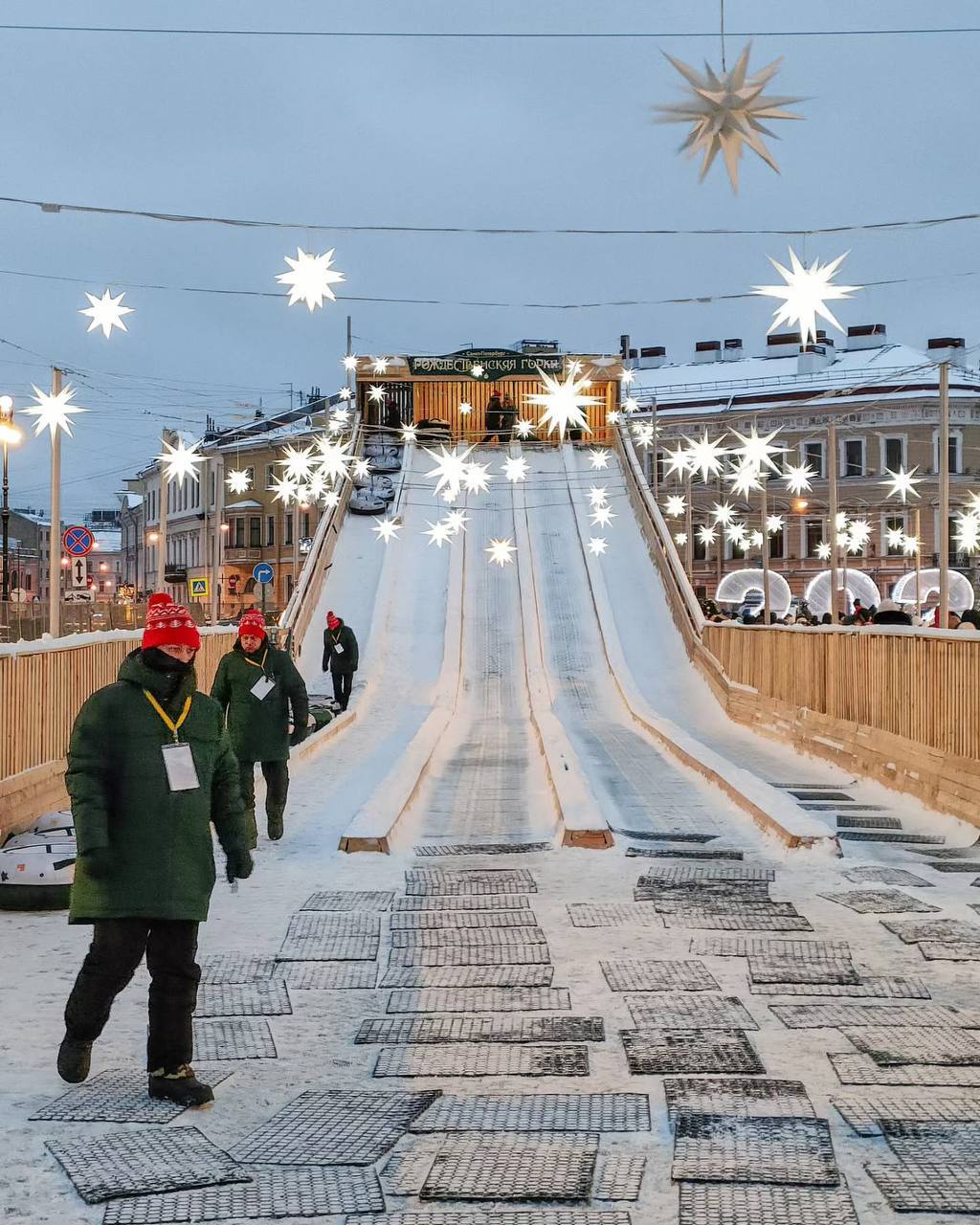 Ярмарка на Дворцовой