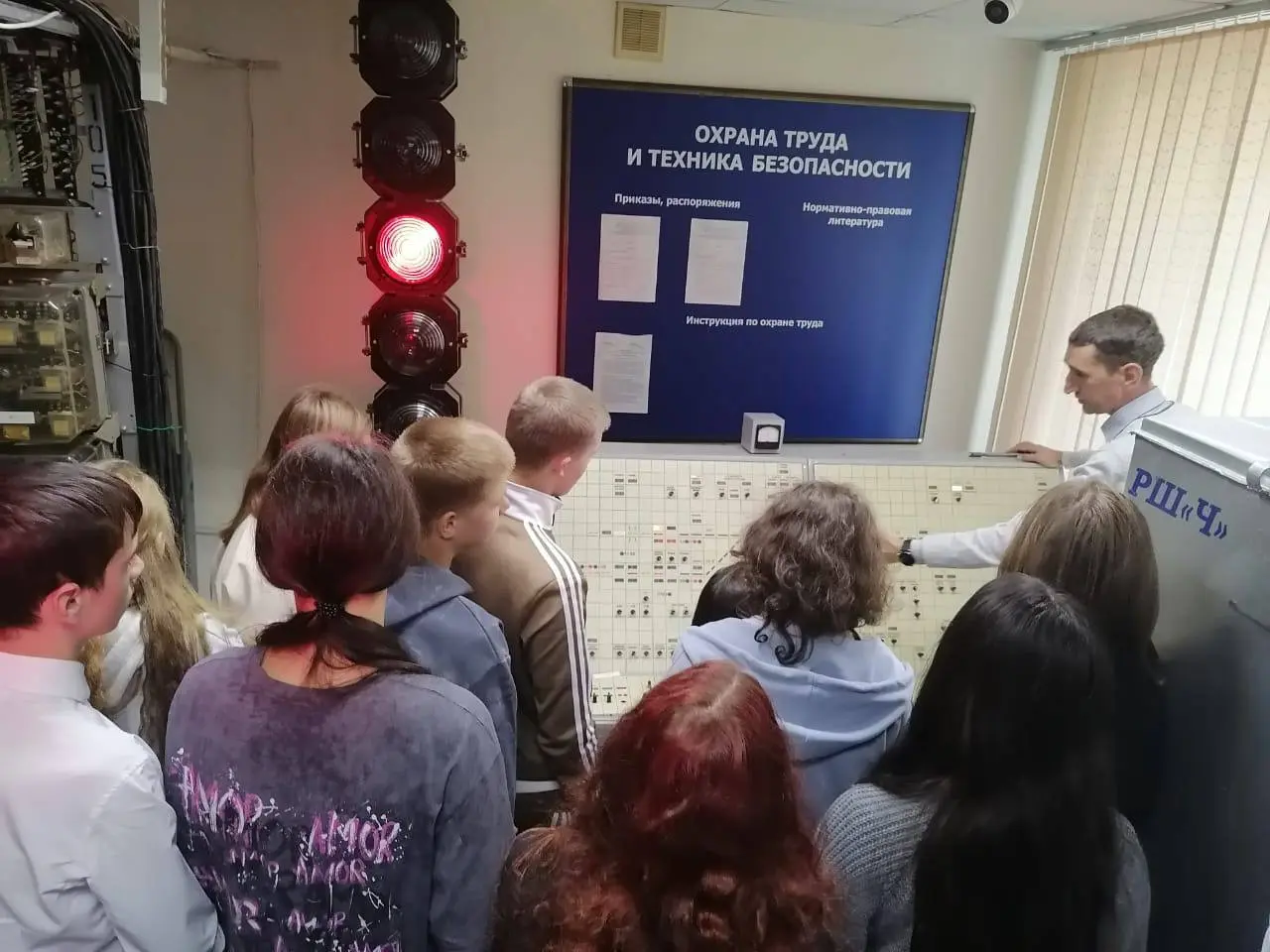 ПримИЖТ в очередной раз рассказал школьникам о перспективах обучения в вузе