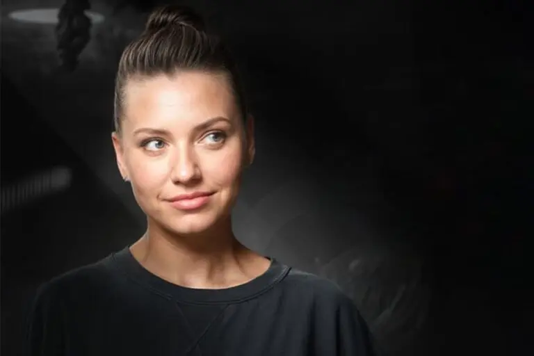 Комик Ирина Приходько в Германии: «Только без рук»