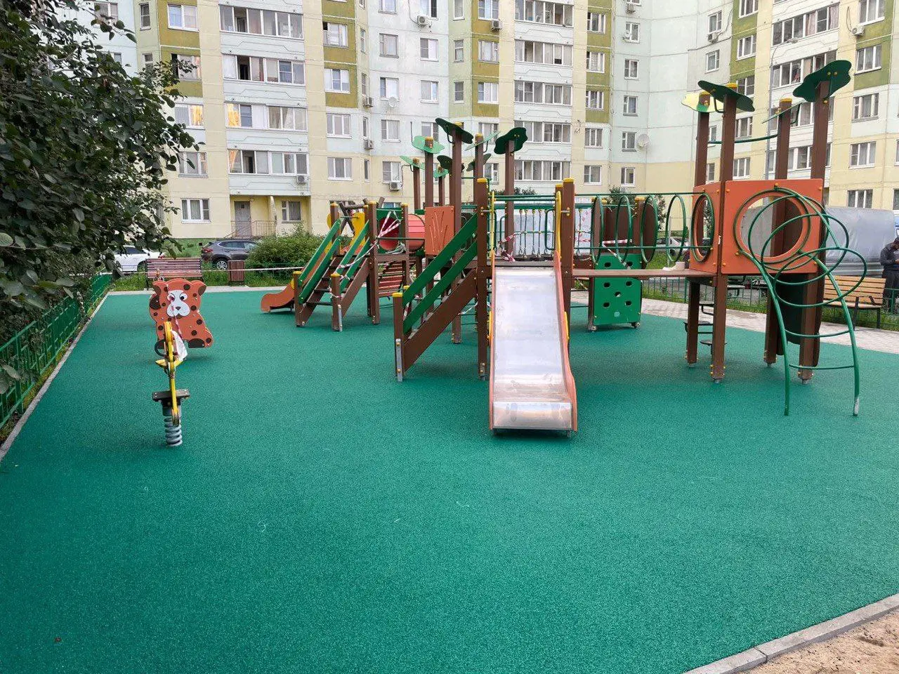 яркий праздник по открытию детских площадок в мкр. 22