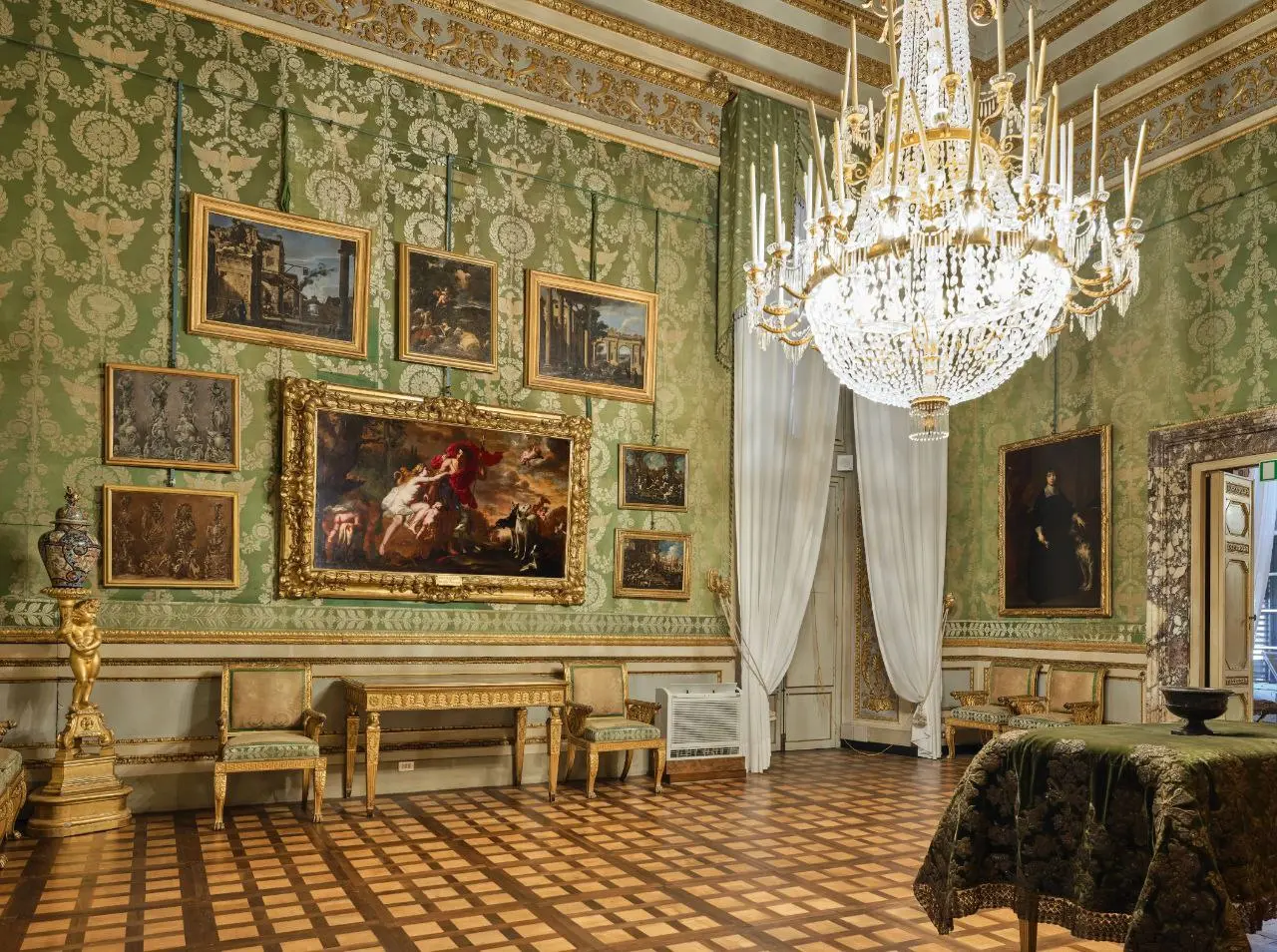 Маленькие секреты большого дома открывает перед нами фильм «Тайная жизнь Уффици»