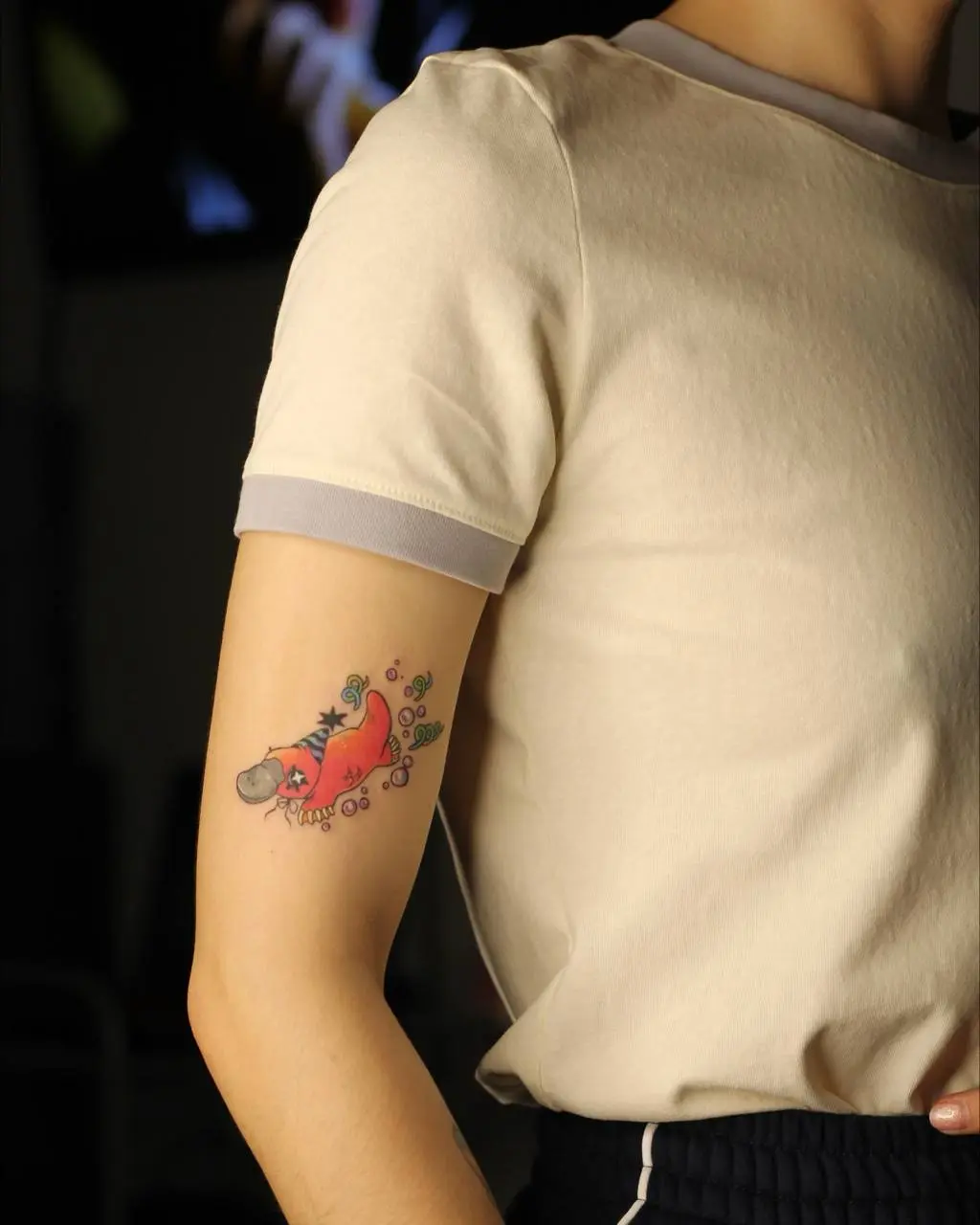 мелкий утконос на вечеринку