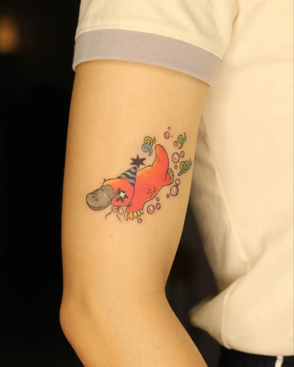 мелкий утконос на вечеринку