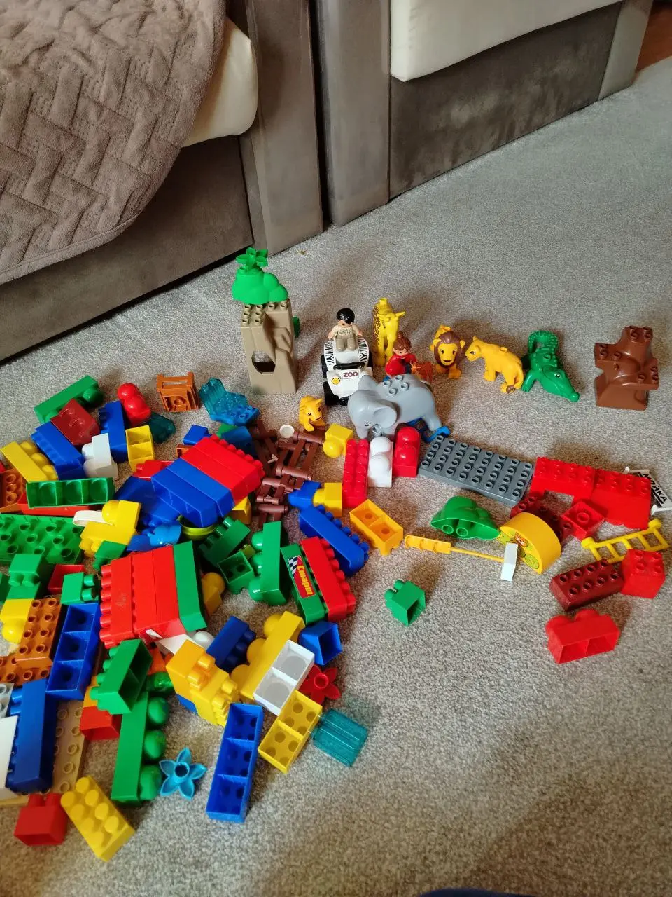 Лего зоопарк 1300.Град Московский